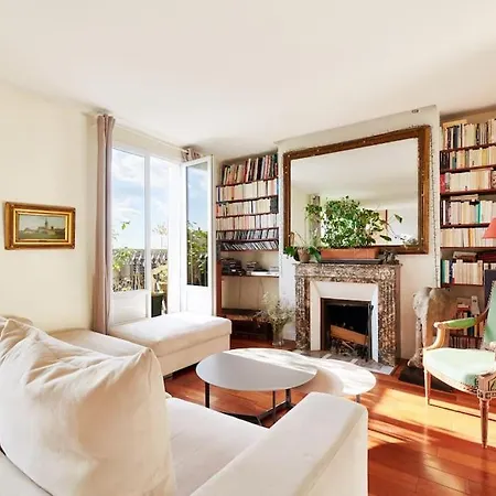 Duplex 5e Et 6e Etage En Plein Coeur De Montmartre